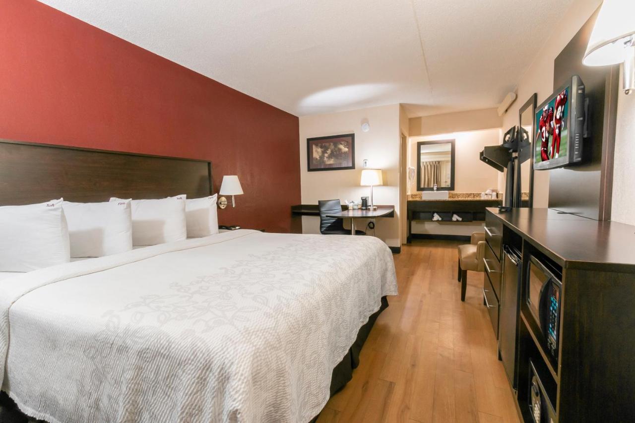 Red Roof Inn Plus+ Atlanta - Buckhead Druid Hills Zewnętrze zdjęcie