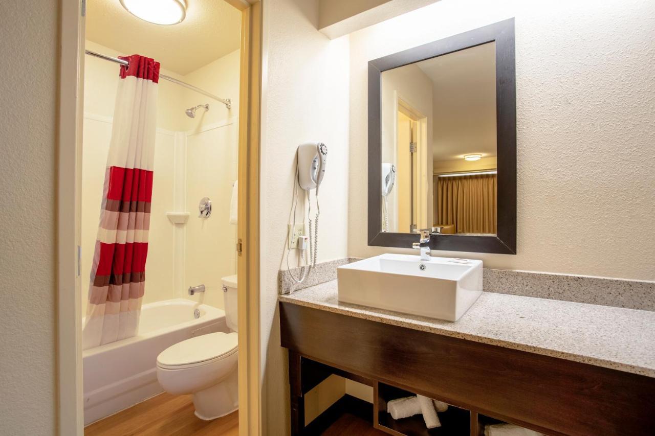 Red Roof Inn Plus+ Atlanta - Buckhead Druid Hills Zewnętrze zdjęcie