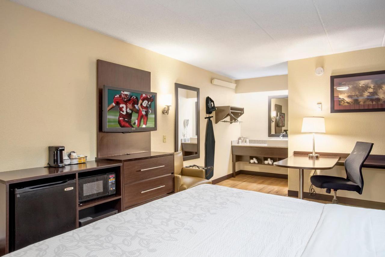 Red Roof Inn Plus+ Atlanta - Buckhead Druid Hills Zewnętrze zdjęcie